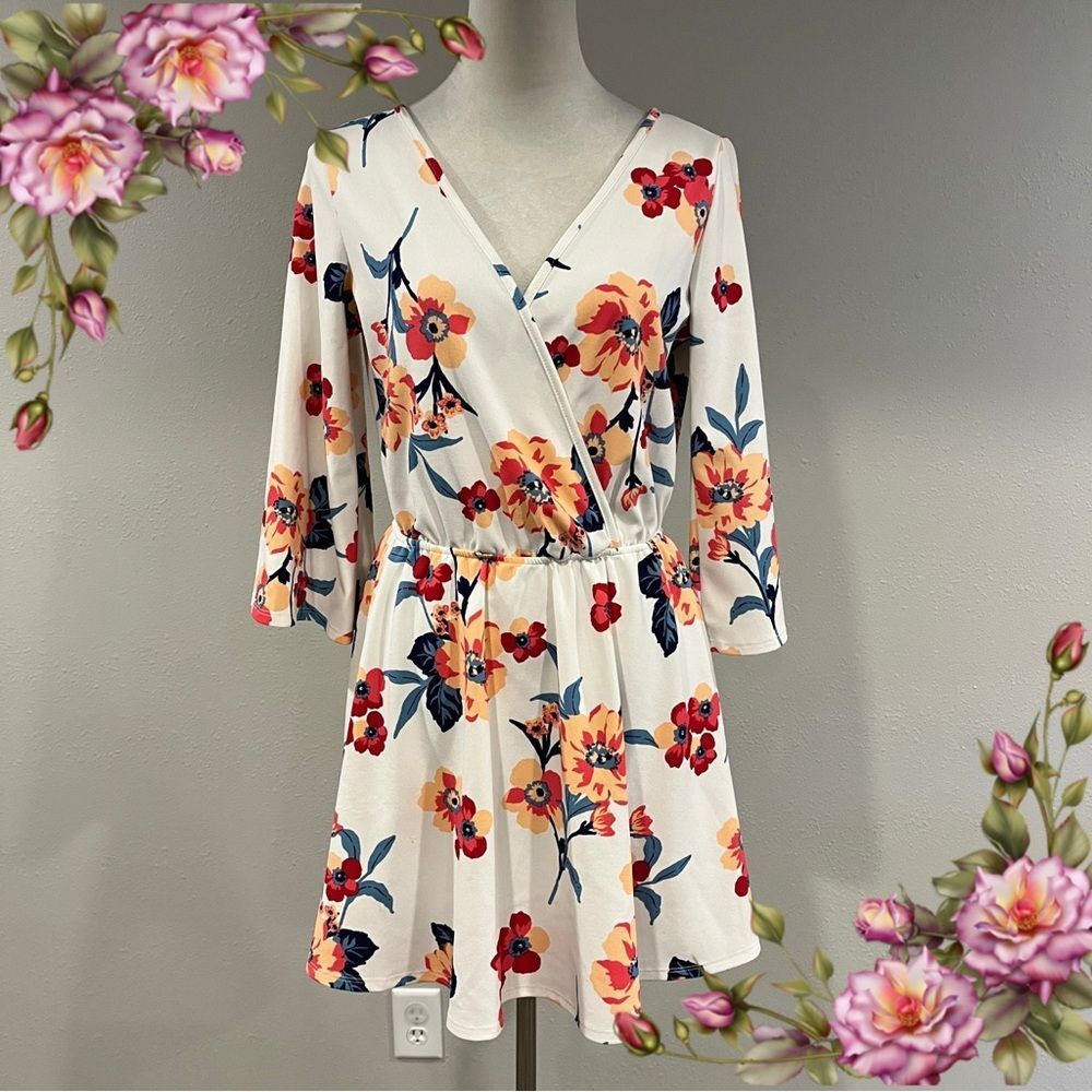 Black Bead short sleeve Floral fake Wrap stretchy mini‎ Dress size medium